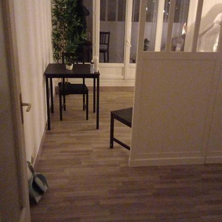Lumineux Studio Avec Balcon / Cosy Flat With Balcony Daire Villejuif Dış mekan fotoğraf