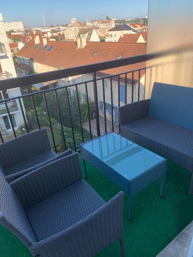 Lumineux Studio Avec Balcon / Cosy Flat With Balcony Daire Villejuif Dış mekan fotoğraf